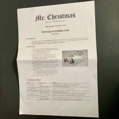 LOT 23 L: 2009 Mr. Christmas Illuminated Musical Winter Wonderland Half Pipe