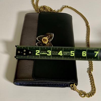 LOT 24 L: Coach Black Sunglasses "Molly" S470 & Marlow Turnlock Chain Crossbody Bag