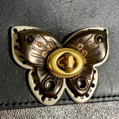 LOT 24 L: Coach Black Sunglasses "Molly" S470 & Marlow Turnlock Chain Crossbody Bag