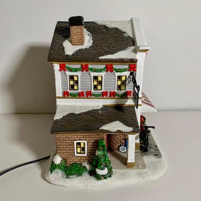 LOT 25 L: St. Nicholas Square Illuminated 2009 "Ryan's Bicycle Shop", 2010 "The Coffee Grounds", Department 56...