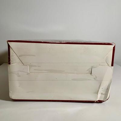 LOT 26 L: Department 56 2005 Christmas In The City Series "Visiting Santa At Finestrom"