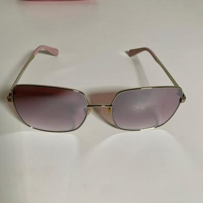 LOT 27 L: Kate Spade "Harlee" Pink Sunglasses, INC Black Bead Bag, NWT Indigo Soul Silver Bag, & More