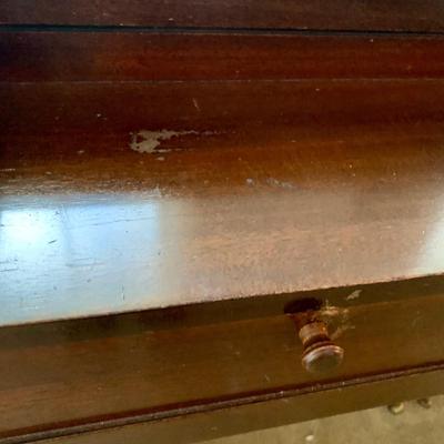LOT 28 F: Lester Piano w/ Bench