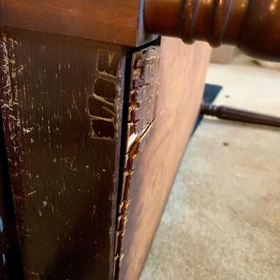 LOT 28 F: Lester Piano w/ Bench