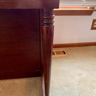 LOT 28 F: Lester Piano w/ Bench