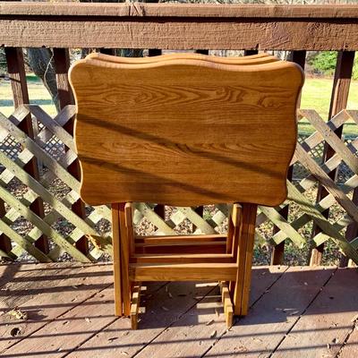 LOT 30 L: Set of 4 Vintage Solid Oak Wood Folding TV Tray Tables w/ Stand