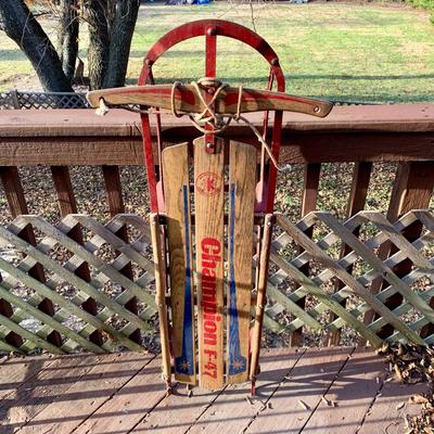 LOT 32 L: Vintage Wooden Kalamazoo Champion F-47 Sled