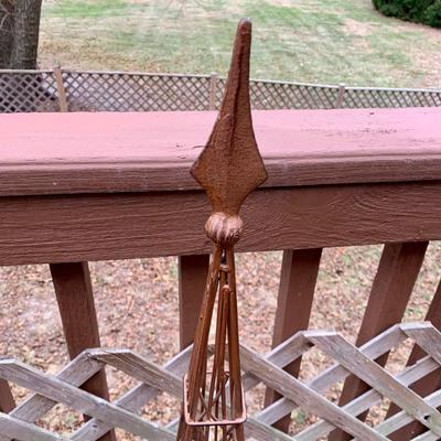 LOT 35 L: Set of 2 Eiffel Tower Wire Trellises / Garden Decor