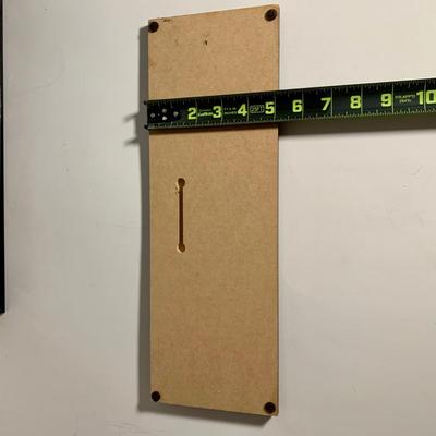 LOT 38 L: NFL Philadelphia Eagles Collection: Glass & Plastic Drinking Glasses, Hand Painted Sugar Skull, Glitter Lamp, & More