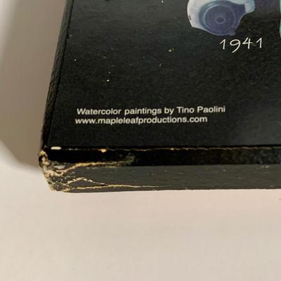 LOT 38 L: NFL Philadelphia Eagles Collection: Glass & Plastic Drinking Glasses, Hand Painted Sugar Skull, Glitter Lamp, & More