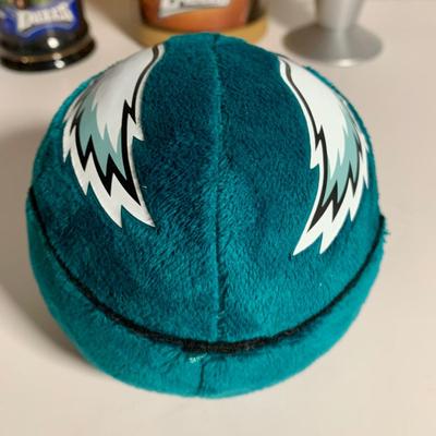 LOT 38 L: NFL Philadelphia Eagles Collection: Glass & Plastic Drinking Glasses, Hand Painted Sugar Skull, Glitter Lamp, & More