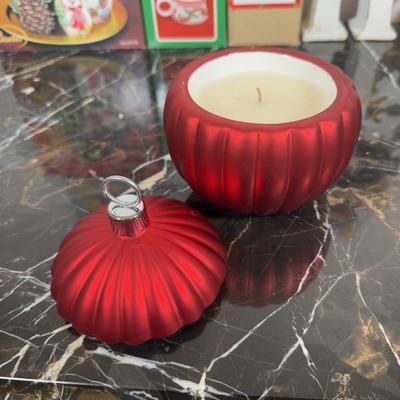 LOT 44D: Collection of Christmas Candles, Decor & More