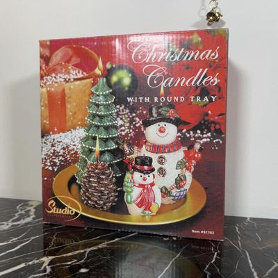 LOT 44D: Collection of Christmas Candles, Decor & More