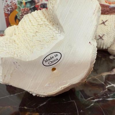 LOT 44D: Collection of Christmas Candles, Decor & More