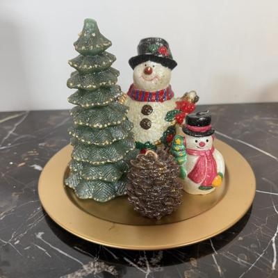 LOT 44D: Collection of Christmas Candles, Decor & More