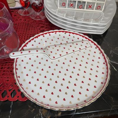 LOT 47D: Valentine’s Day Home Decor, Stemmed Glassware & Serving Dishes