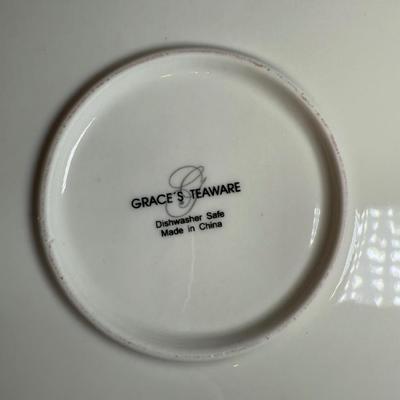 LOT 47D: Valentine’s Day Home Decor, Stemmed Glassware & Serving Dishes