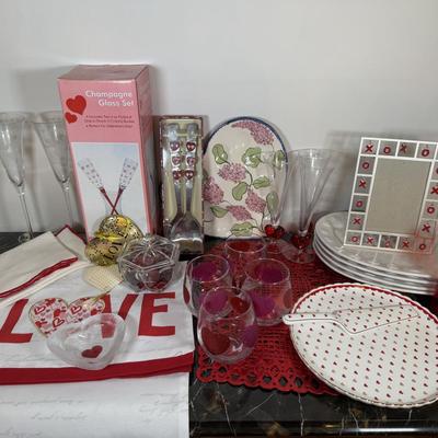 LOT 47D: Valentine’s Day Home Decor, Stemmed Glassware & Serving Dishes