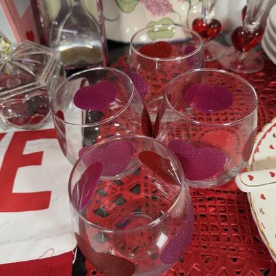 LOT 47D: Valentine’s Day Home Decor, Stemmed Glassware & Serving Dishes