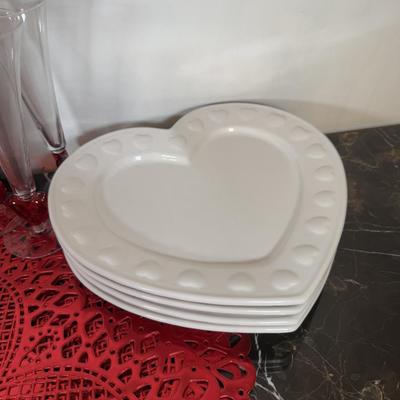 LOT 47D: Valentine’s Day Home Decor, Stemmed Glassware & Serving Dishes