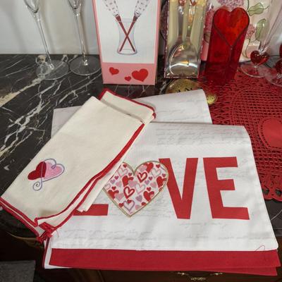 LOT 47D: Valentine’s Day Home Decor, Stemmed Glassware & Serving Dishes