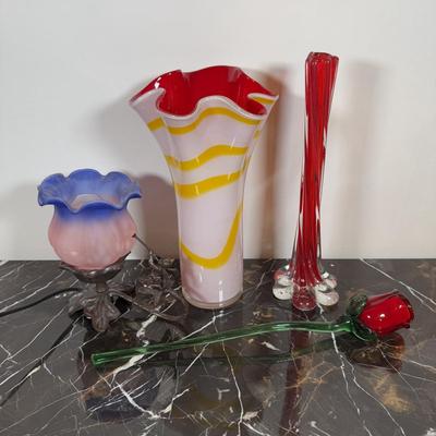 LOT 51D: Art Glass Rose, Vases & Cherub Tulip Lamp
