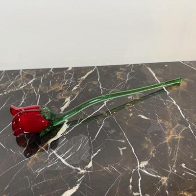 LOT 51D: Art Glass Rose, Vases & Cherub Tulip Lamp