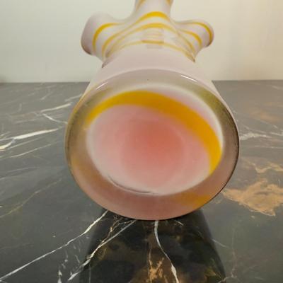 LOT 51D: Art Glass Rose, Vases & Cherub Tulip Lamp