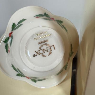 LOT 54D: Lenox Christmas Figurines & Ornaments