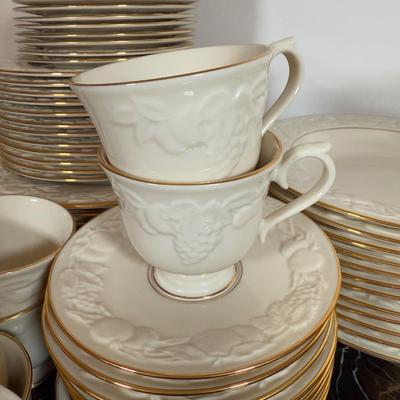 LOT 59D: Lenox Fruits of Life China Set - Service for 12
