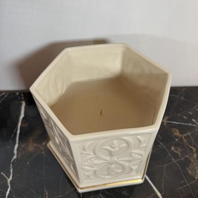 LOT 60D: Lenox Collection - Charleston Cake Plate, Bowls, Server & More