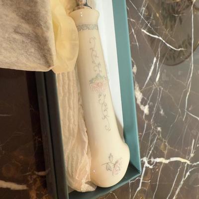 LOT 60D: Lenox Collection - Charleston Cake Plate, Bowls, Server & More