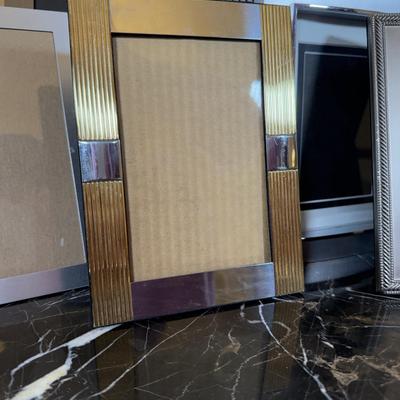 LOT 64D: Large Collection of Photo Frames - Malden, Broyhill & More