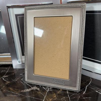 LOT 64D: Large Collection of Photo Frames - Malden, Broyhill & More