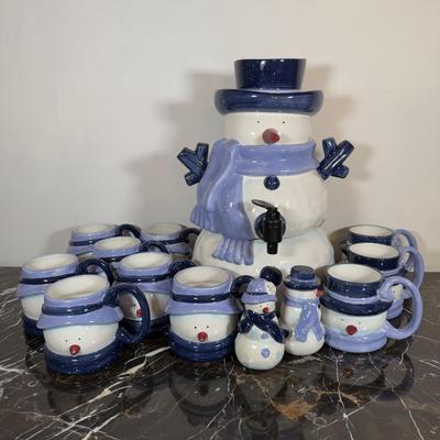 LOT 67F: Target Home Snowman Hot Chocolate Serving Set