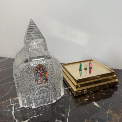 LOT 68F: Oleg Cassini Crystal Cross, Holographic Framed Last Supper & Glass Lit Church Decor