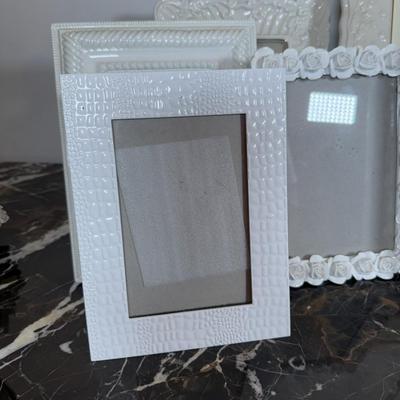 LOT 70F: White Photo Frames - Lenox, Nicole Miller, Valerie Bertinelli, Cynthia Rowley & More