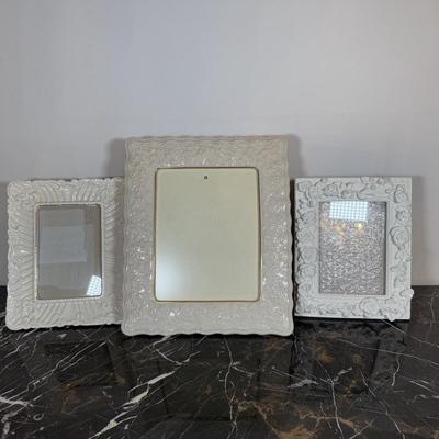 LOT 70F: White Photo Frames - Lenox, Nicole Miller, Valerie Bertinelli, Cynthia Rowley & More