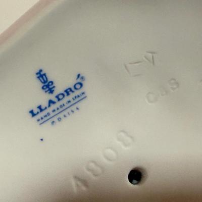 LOT 74K: Wedding Lladró 4808 Anniversary Photo Frames & More