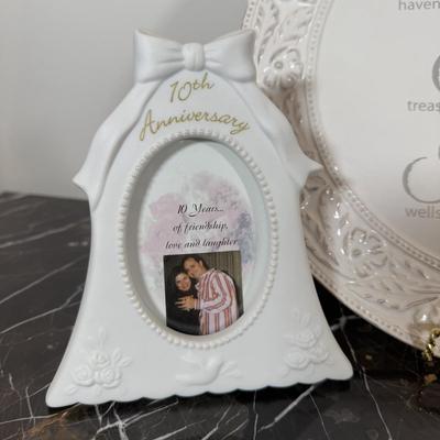LOT 74K: Wedding Lladró 4808 Anniversary Photo Frames & More