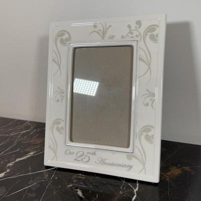 LOT 74K: Wedding Lladró 4808 Anniversary Photo Frames & More