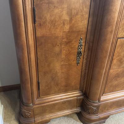 LOT 78D: American Drew Buffet Sideboard