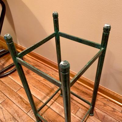 LOT 124 L: Set of 2 Z Shaped Bar Stools & Pier 1 Imports Green Marble Top w/ Metal Base Table / Plant Stand