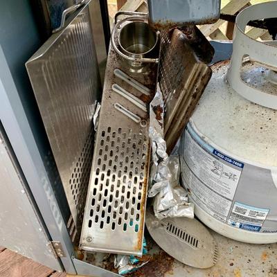 LOT 126 O: Nexgrill Model # 720-0830H