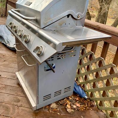 LOT 126 O: Nexgrill Model # 720-0830H
