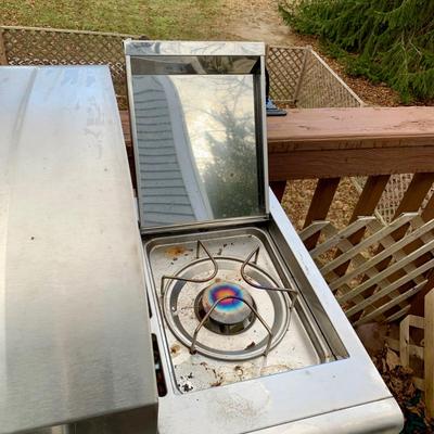 LOT 126 O: Nexgrill Model # 720-0830H