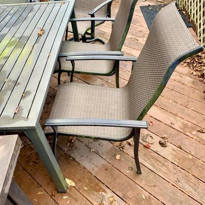 LOT 127 O: Outdoor Patio Set: Table, 6 Chairs, Umbrella, & Umbrella Stand