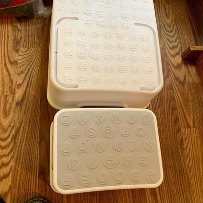 LOT 130 O & L: Pup N' Stuff Collection: 2 Mesh Outdoor / Indoor Dog Beds, Pet Hair Trimmer, Wooden Bone Shape Food & Water...