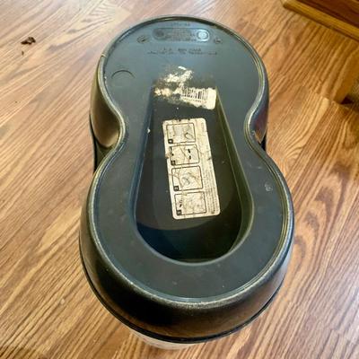 LOT 130 O & L: Pup N' Stuff Collection: 2 Mesh Outdoor / Indoor Dog Beds, Pet Hair Trimmer, Wooden Bone Shape Food & Water...