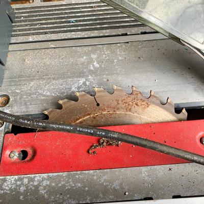 LOT 133 S: Craftsman 10" 2.5 HP Table Saw Model #137.218760